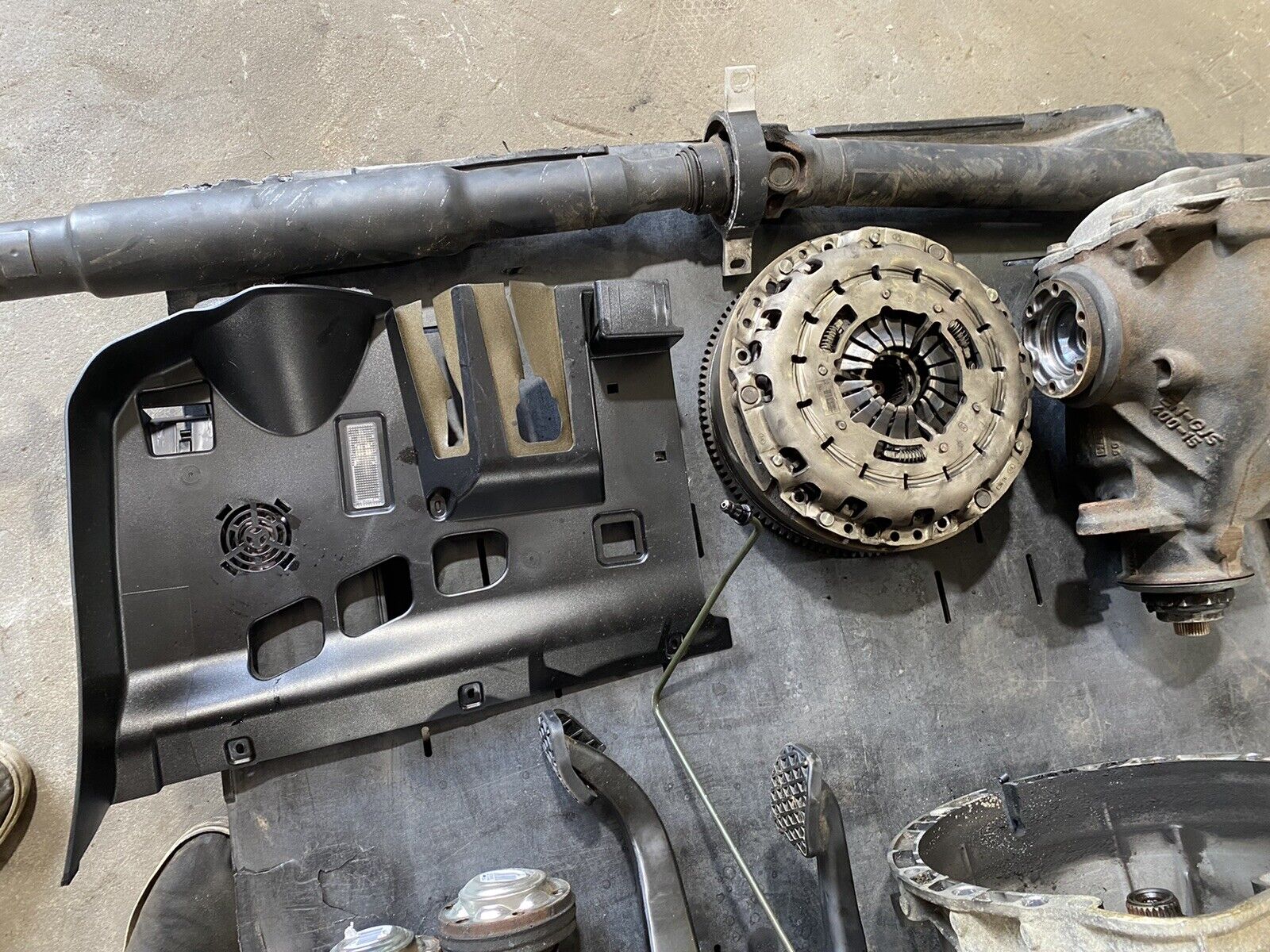 06-10 BMW 335i 135i N54 RWD MANUAL TRANSMISSION 6 SPEED SWAP CONVERSION GS6-53BZ - Fresh Stock Dated December 2025