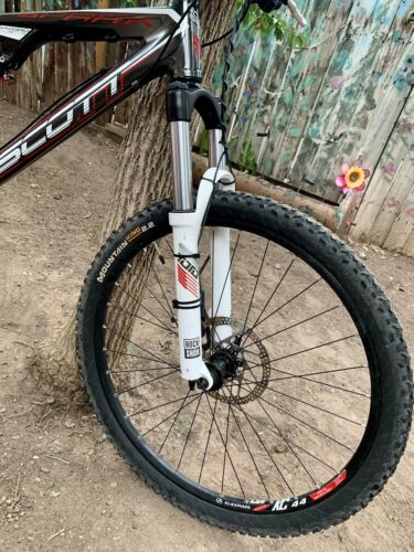 Scott Spark 60 Mountain Bike - Fresh Stock Dated December 2025