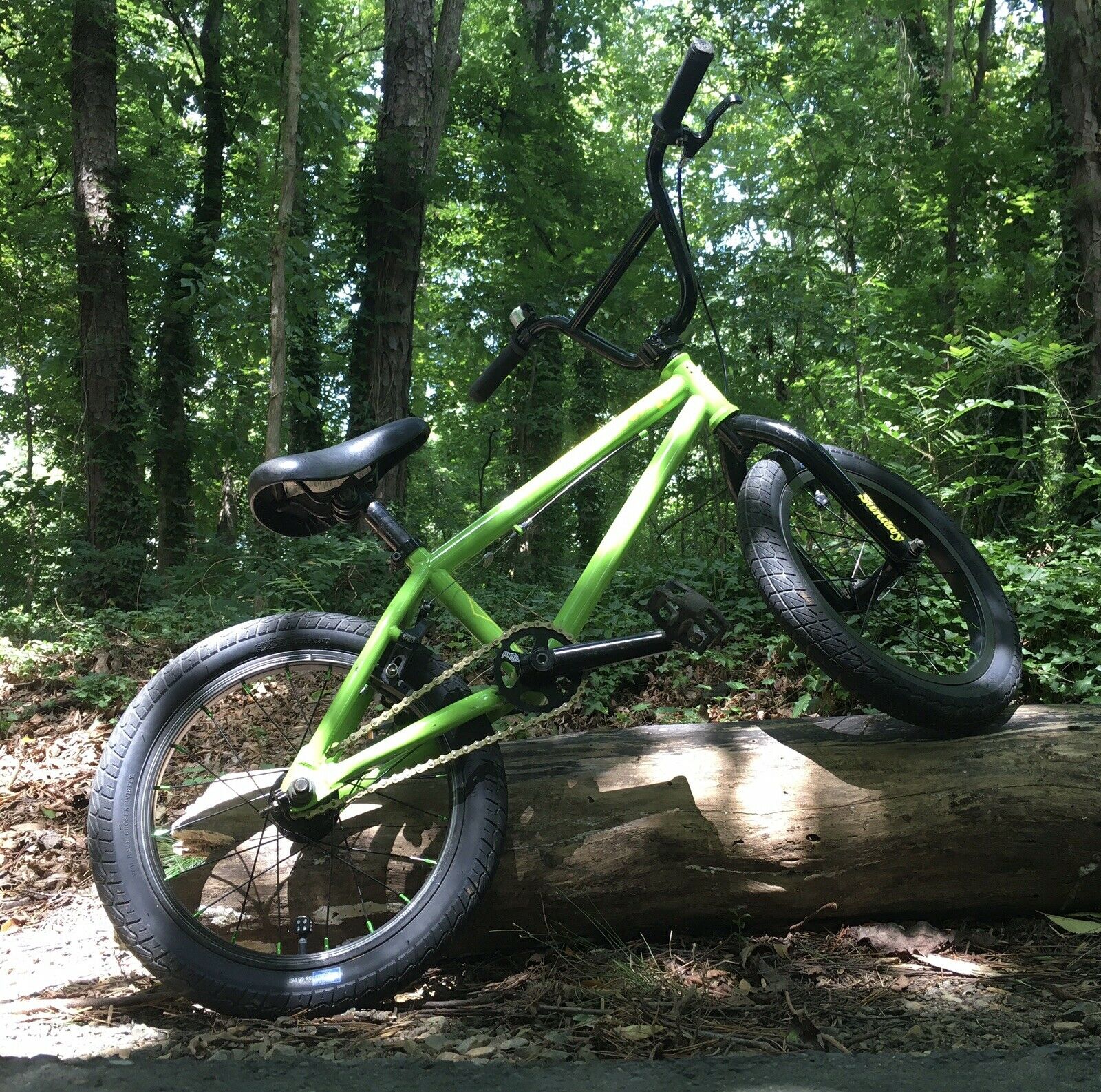 2016 Sunday Primer 16” With Green 7075 Spoke Nipples & Gold KMC Chain Used - Fresh Stock Dated January 2026