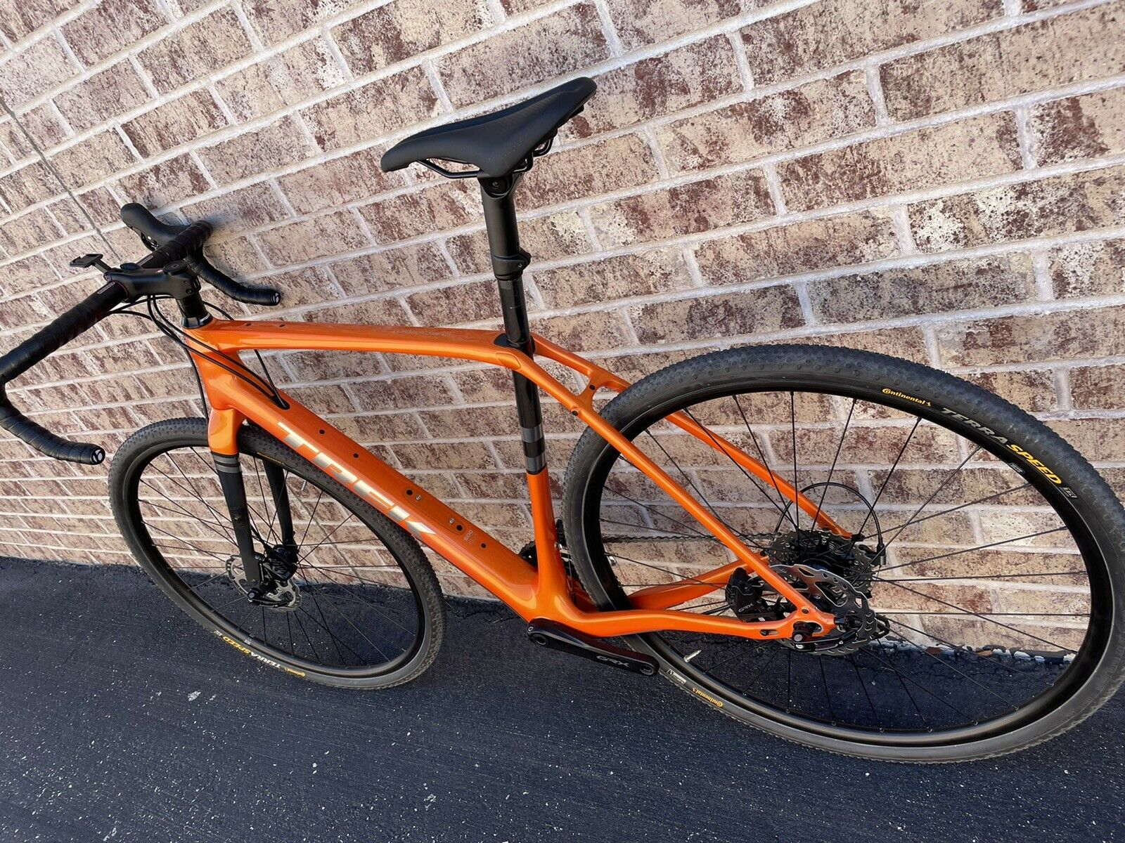 2021 Trek Checkpoint SL5 56cm Orange - Fresh Stock Dated December 2025