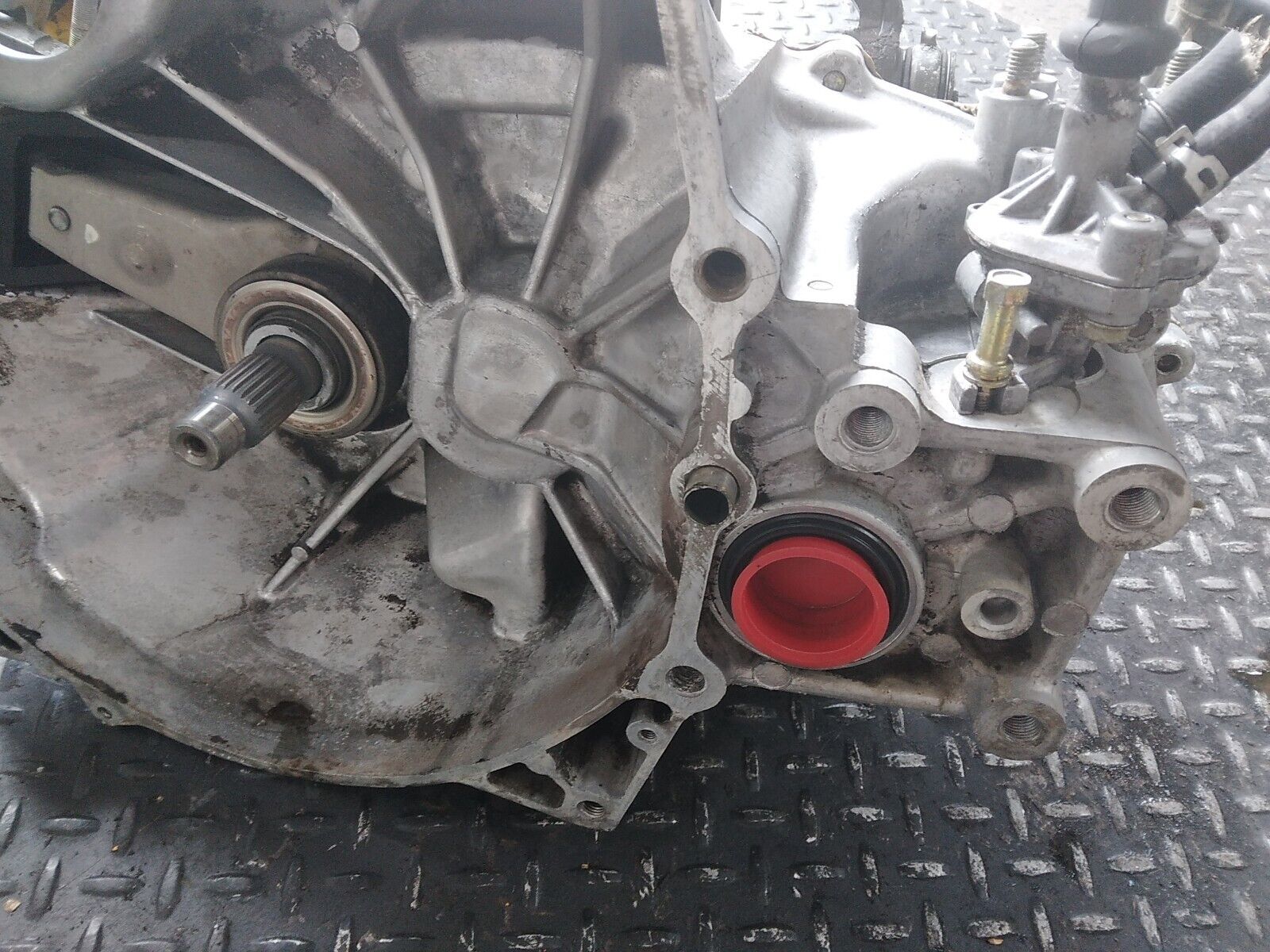 1988-1990 Honda Prelude 2.0L Manual 5 Speed Transmission Gearbox D2M4 - Fresh Stock Dated December 2025