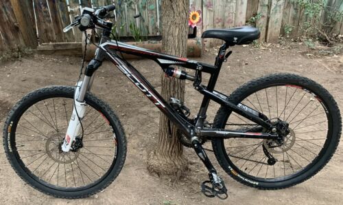 Scott Spark 60 Mountain Bike - Fresh Stock Dated December 2025
