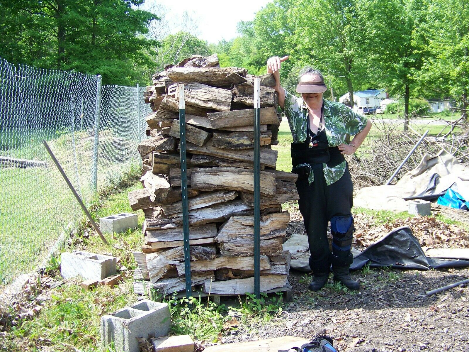 FIREWOOD 4 FOOT SQUARE LOAD SEASONED CUT & SPLIT**BUYER PICKUP WARREN OHIO.44485 - Fresh Stock Dated December 2025