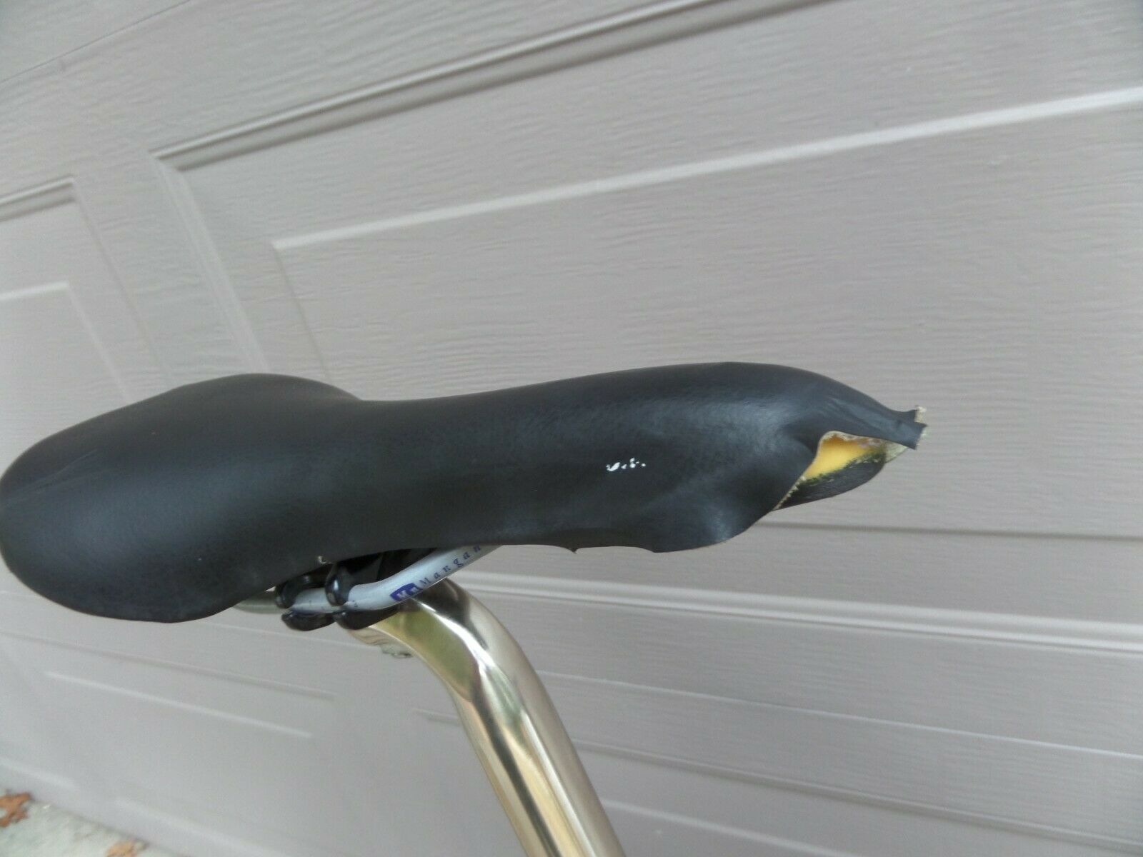 Vintage Cannon Super V 1000 Carbon Fiber mountain bike. - Fresh Stock Dated December 2025