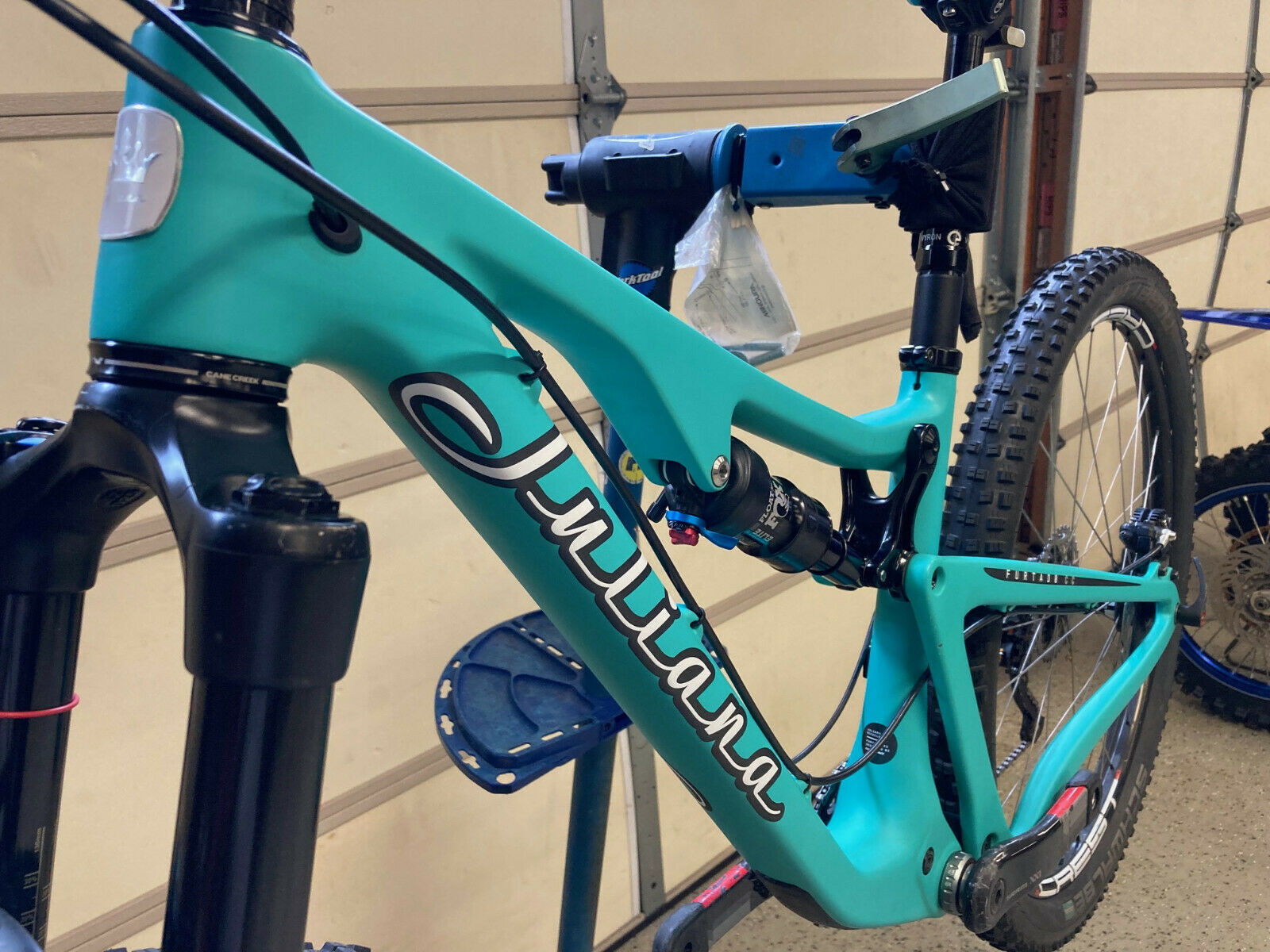 2017 Juliana Furtado CC V2 / Santa Cruz 5010 V2  XS, 27.5 / 650B, 130/130 travel - Fresh Stock Dated December 2025