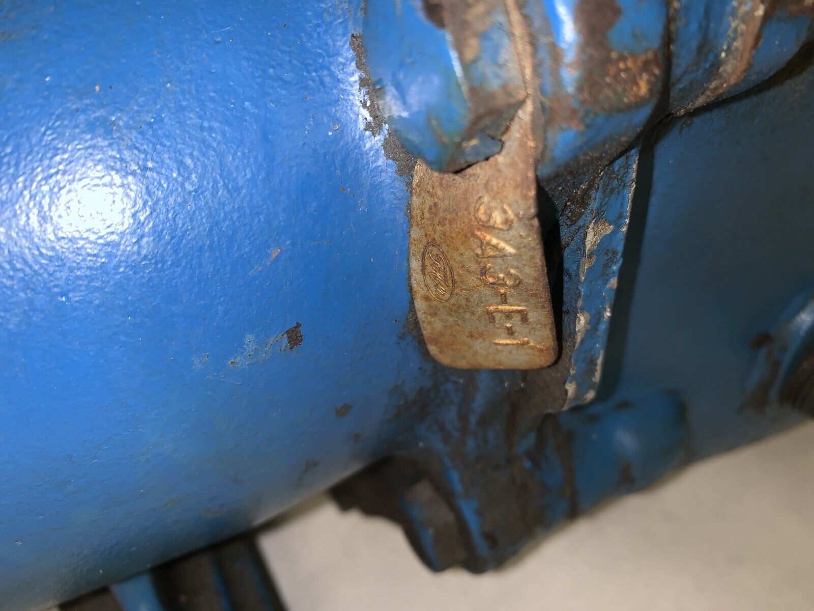 Ford Borgwarner T10 4 Speed Transmission Hurst Shifter Galaxy J17613 - Fresh Stock Dated December 2025