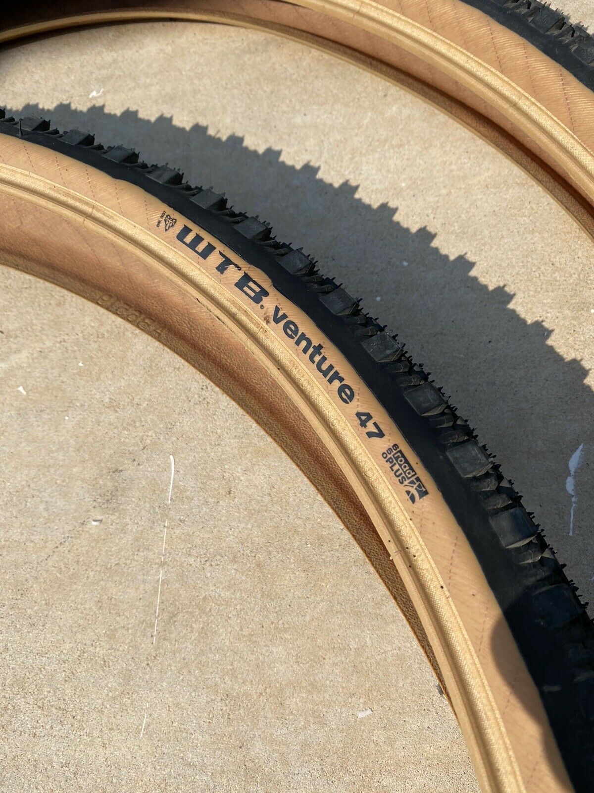 2021 Kona Rove 54 Gravel Road Bike MSRP 1,500$ Total. - Fresh Stock Dated December 2025