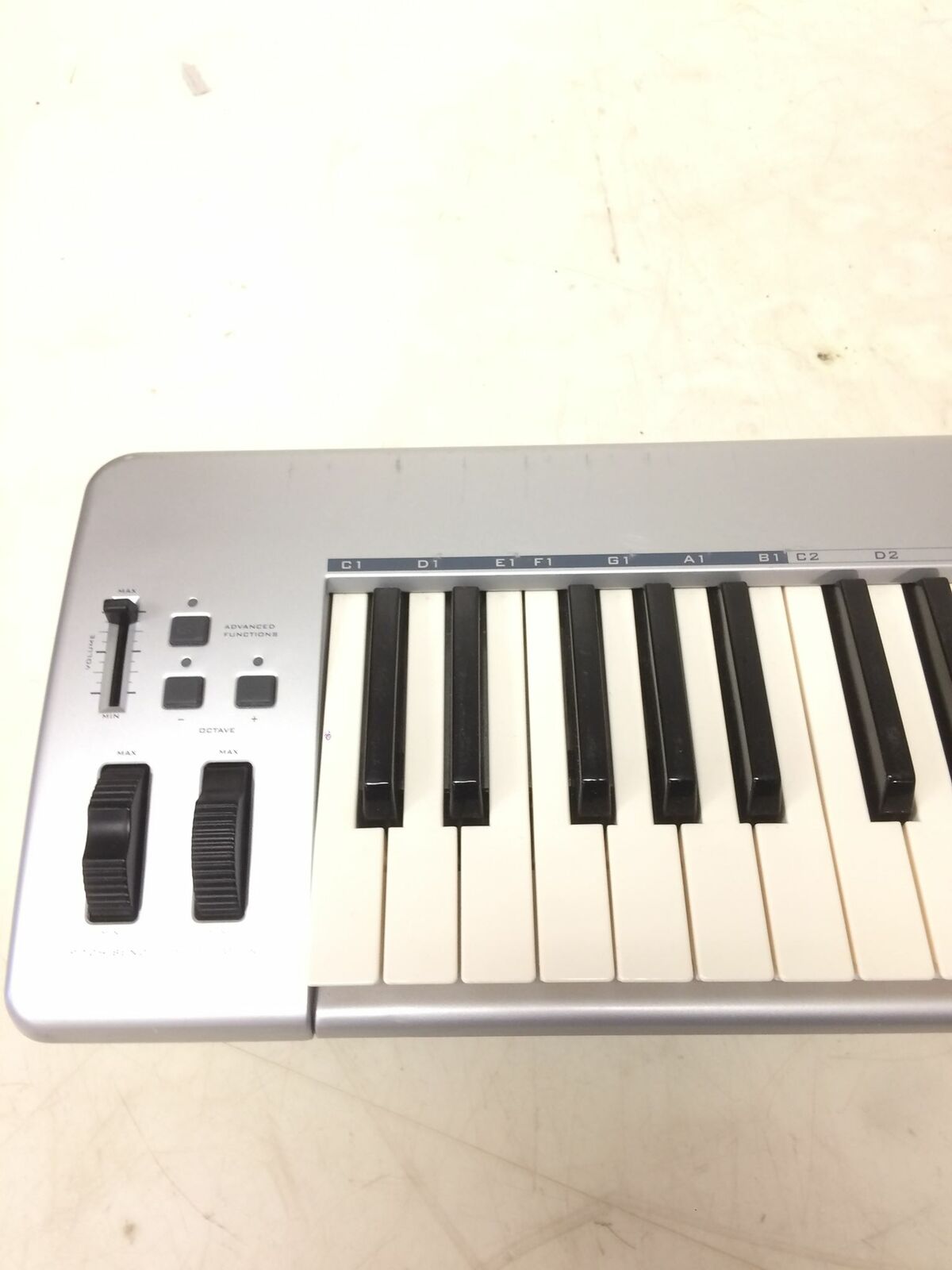 M-Audio Keystation 49E 49 Key Mobile USB MIDI Controller WORKING FREE SHIPPING - Fresh Stock Dated December 2025