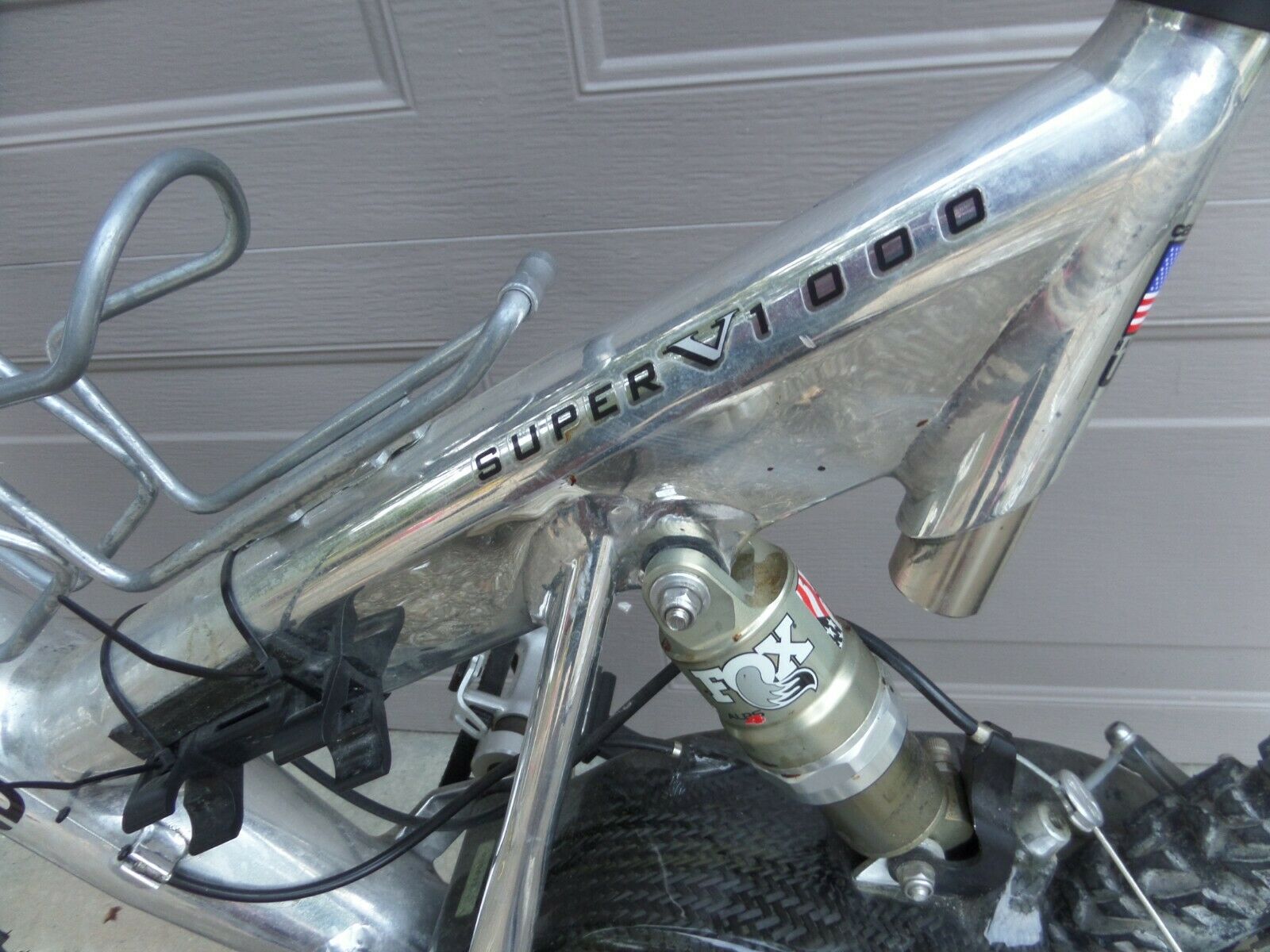 Vintage Cannon Super V 1000 Carbon Fiber mountain bike. - Fresh Stock Dated December 2025