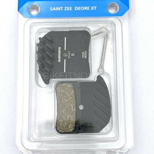 Shimano H03A Resin Disc Brake Pads w/ Ice-Tech Fin fits BR-M8020/M820 as H01A - Fresh Stock Dated December 2025