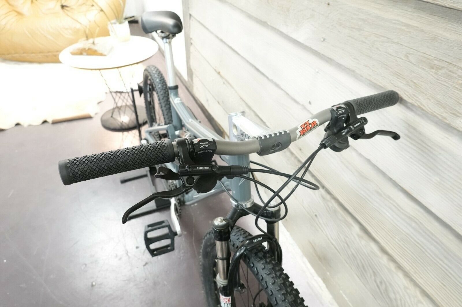 Santa Cruz Superlight 18