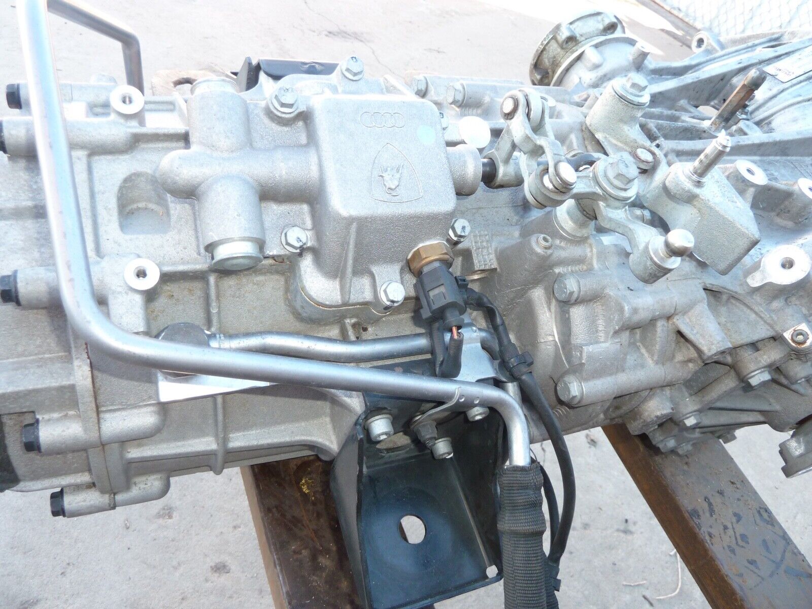 Lamborghini Gallardo 5.2 Audi R8 V10 Gallardo 6 Speed Manual Transmission 12k mi - Fresh Stock Dated December 2025