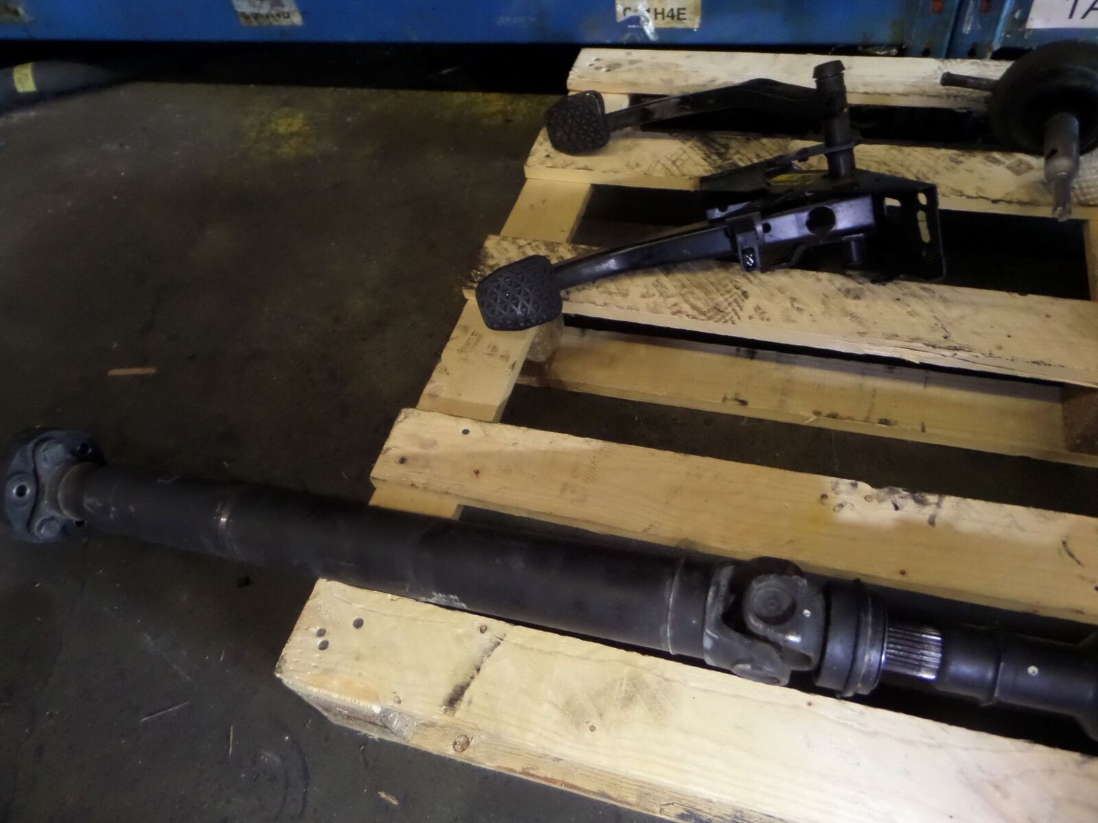 89-92 BMW E30 318i 5 Speed 5 Speed Manual Transmission Swap M/T Broken Mount - Fresh Stock Dated January 2026