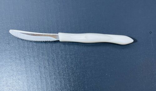 🔥 Cutco #1759 KHPearl White Handle Steak Knife Serrated Edge Made In USA - Fresh Stock Dated January 2026