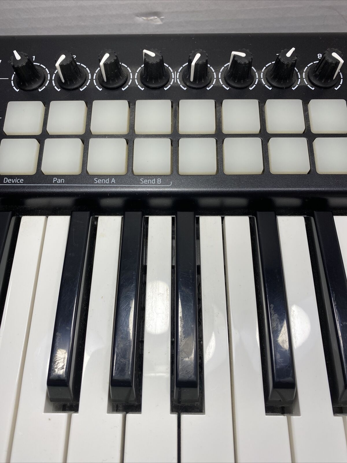 novation launchkey 25 mk2 - Fresh Stock Dated December 2025
