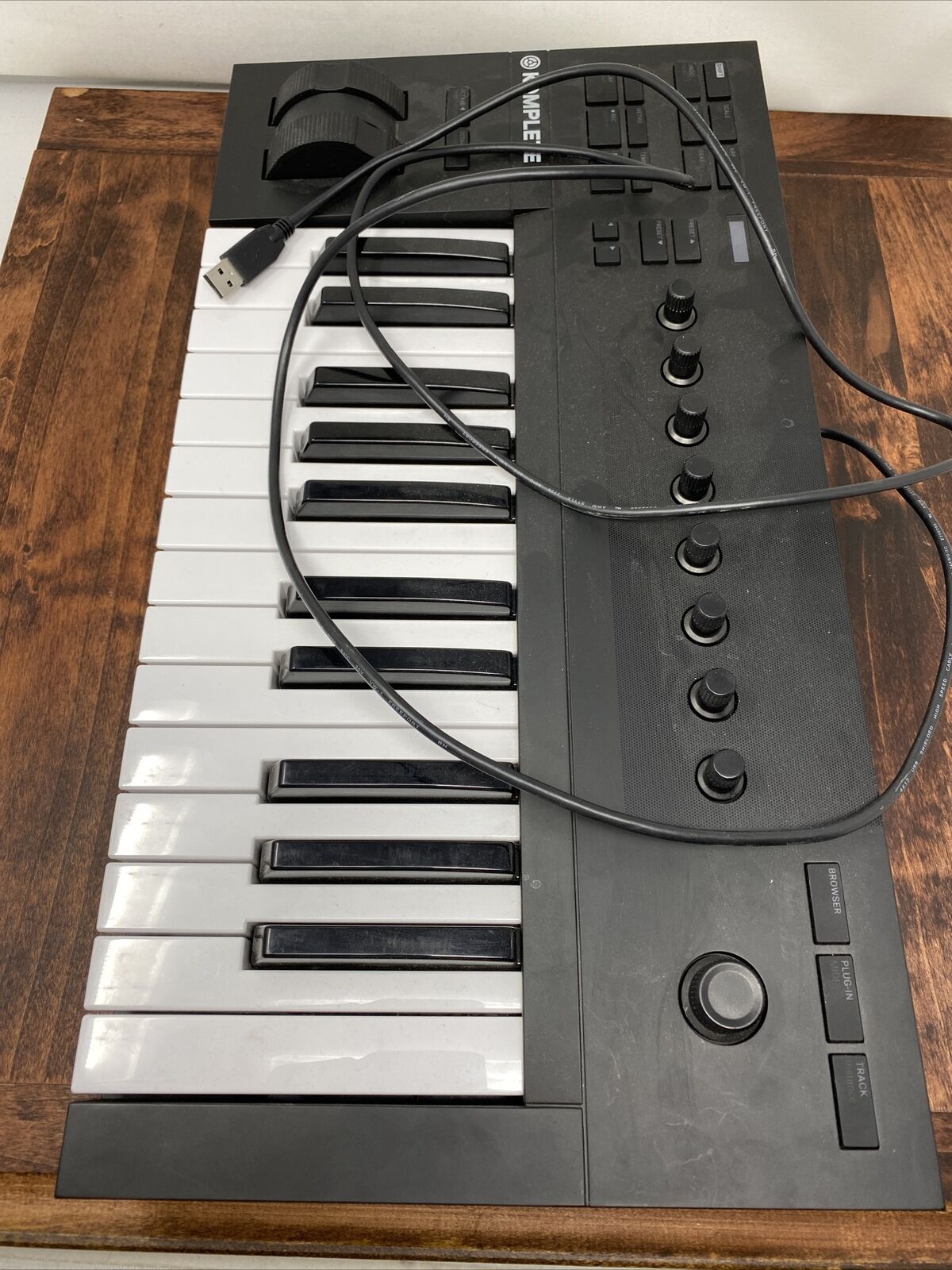 Native Instruments Komplete Kontrol A25 Keyboard *Preowned* w/license transfer - Fresh Stock Dated December 2025