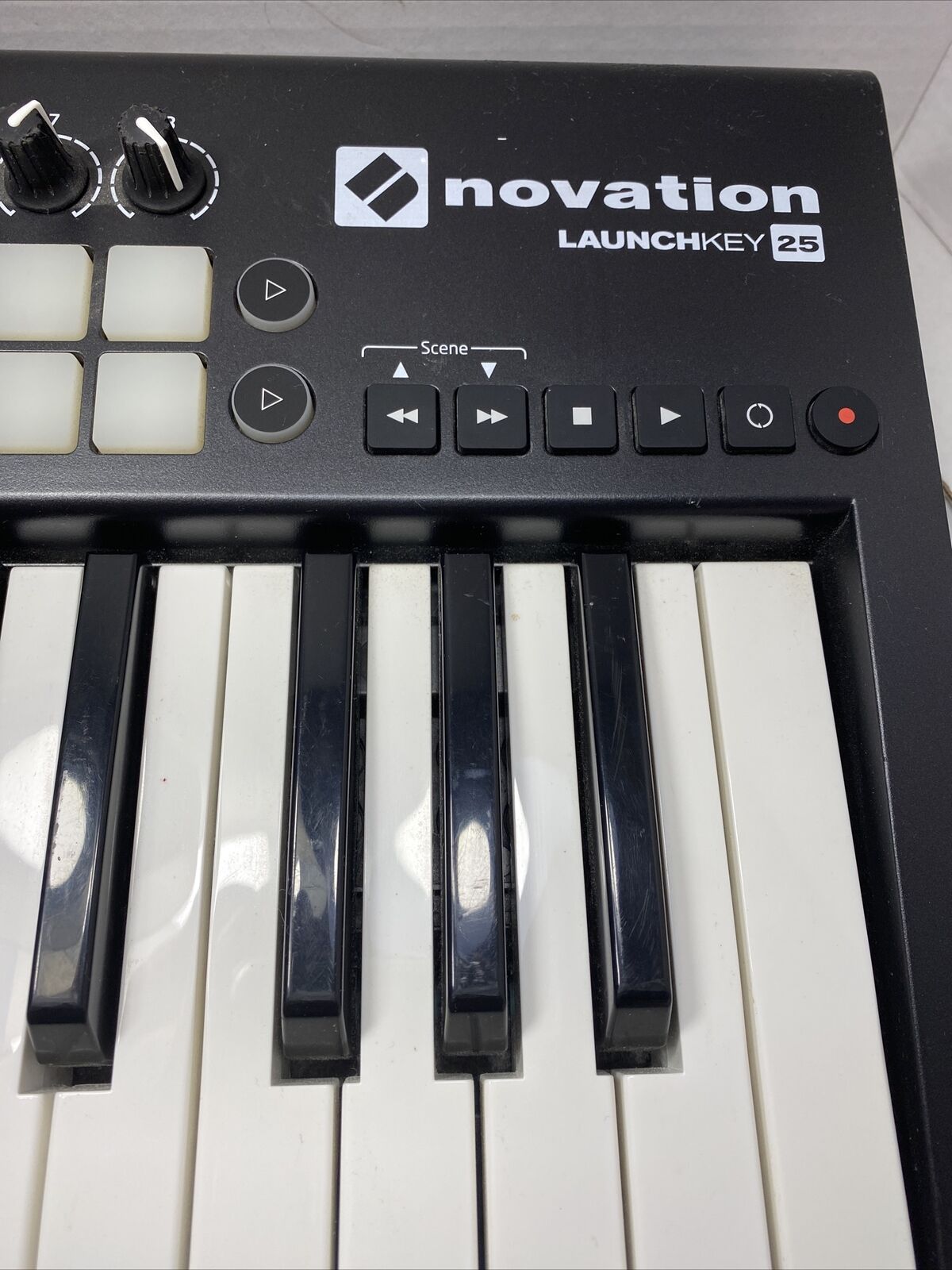 novation launchkey 25 mk2 - Fresh Stock Dated December 2025