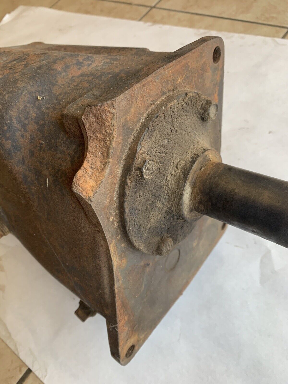 Ford Borg Warner T10 4 Speed Transmission Ford Galaxy Broken Ear Parts J17882 - Fresh Stock Dated December 2025