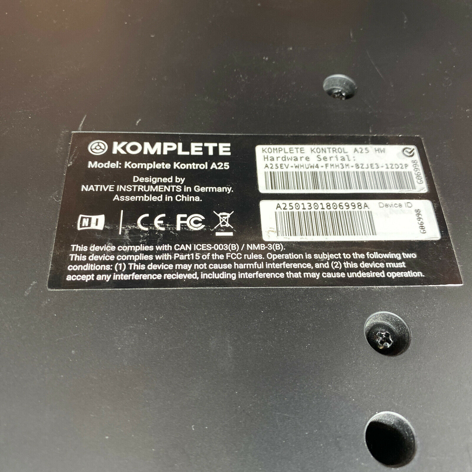 Native Instruments Komplete Kontrol A25 Keyboard *Preowned* w/license transfer - Fresh Stock Dated December 2025