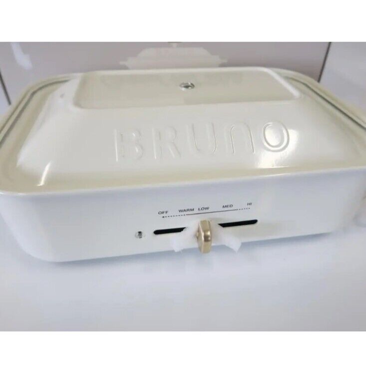 BRUNO Compact Hot Plate White BOE021-WH AC Grill Takoyaki Okonomiyaki 100w cook - Fresh Stock Dated February 2026