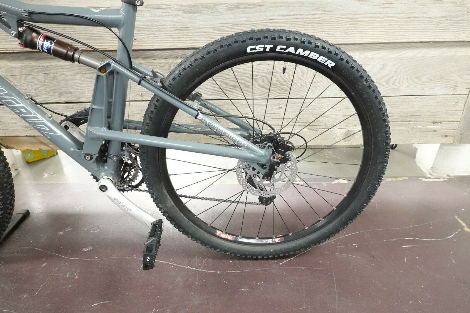 Santa Cruz Superlight 18