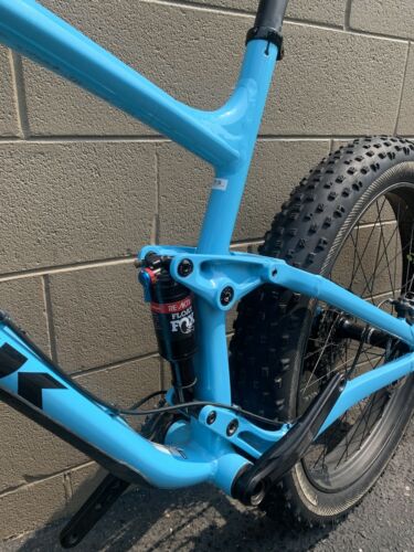 Trek Farley EX 8 21.5”/XL - Fresh Stock Dated December 2025