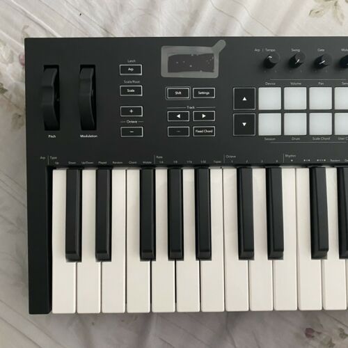 novation launchkey 37 mk3 - Fresh Stock Dated December 2025