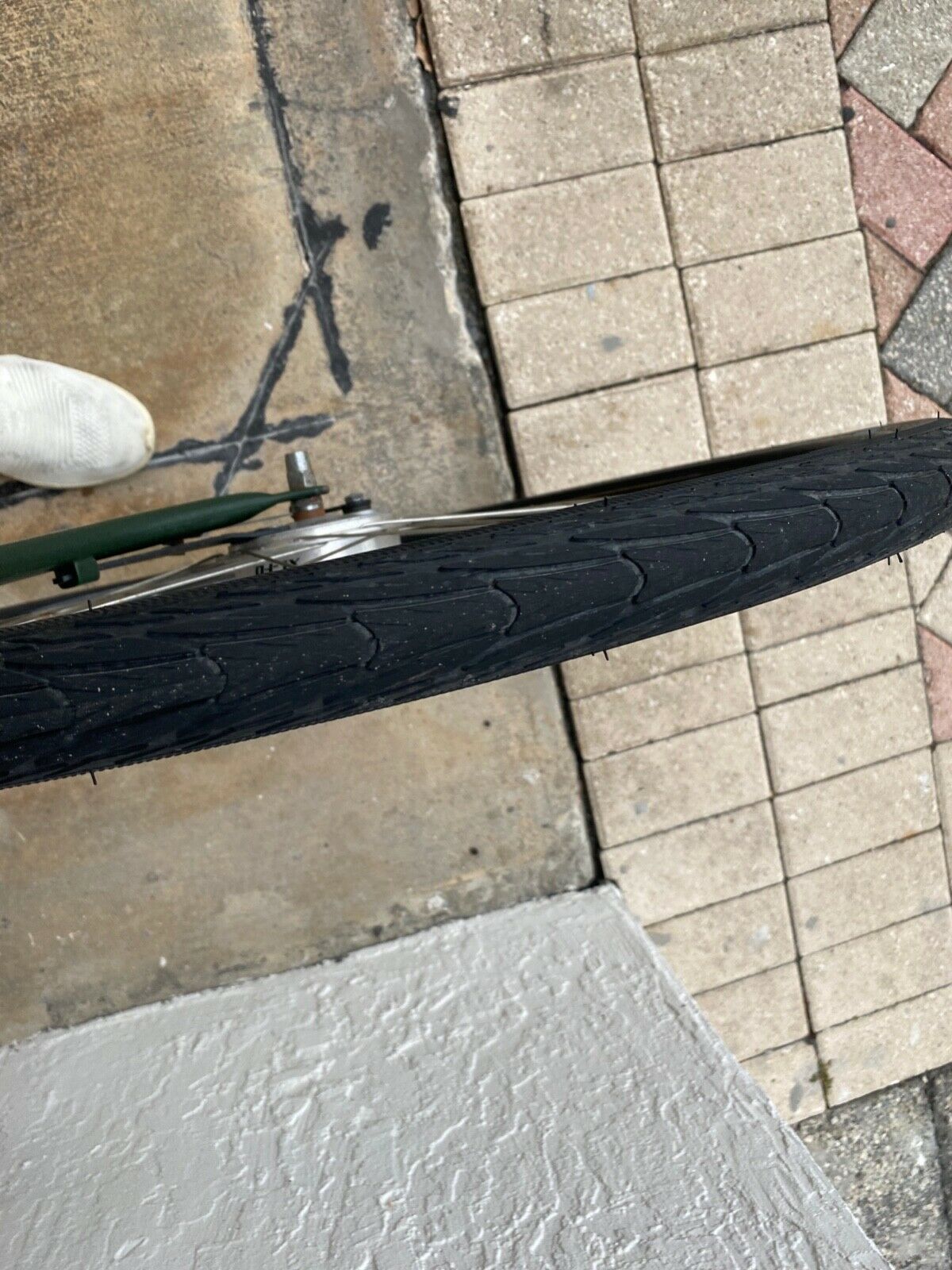 pashley Speed 5 bicycle - Perfect condition - Rarely used - Includes wood stand - Fresh Stock Dated December 2025