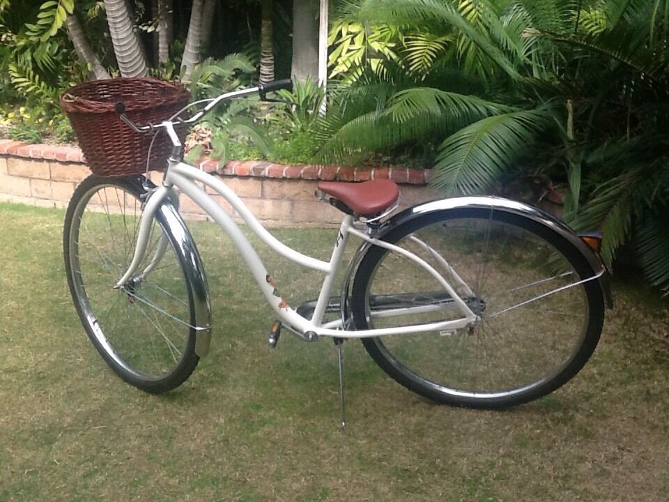 RARE MONSTER CRUISER BICYCLE WITH ALL THE DELUXE EXTRAS, PERF COND. ORIG. OWNER - Fresh Stock Dated January 2026
