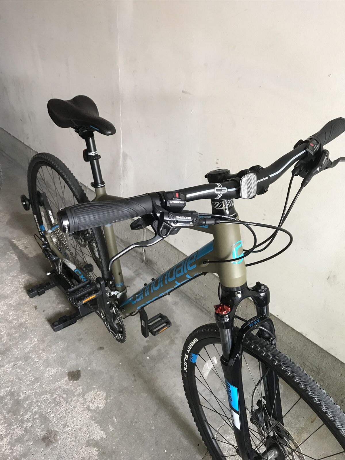 2016 Cannondale Quick CX2 700c Size Medium - Fresh Stock Dated December 2025