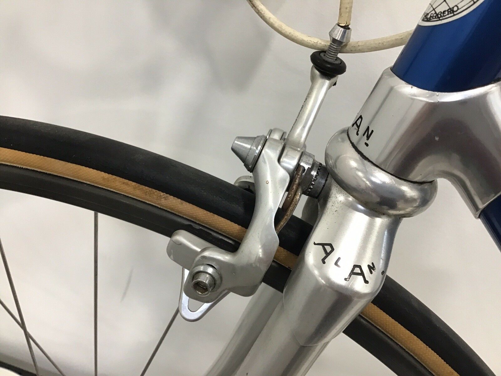 1980s Alan Record Road Bike Medium Steel Shimano/ Campagnolo/Suntour 6 Speed - Fresh Stock Dated January 2026