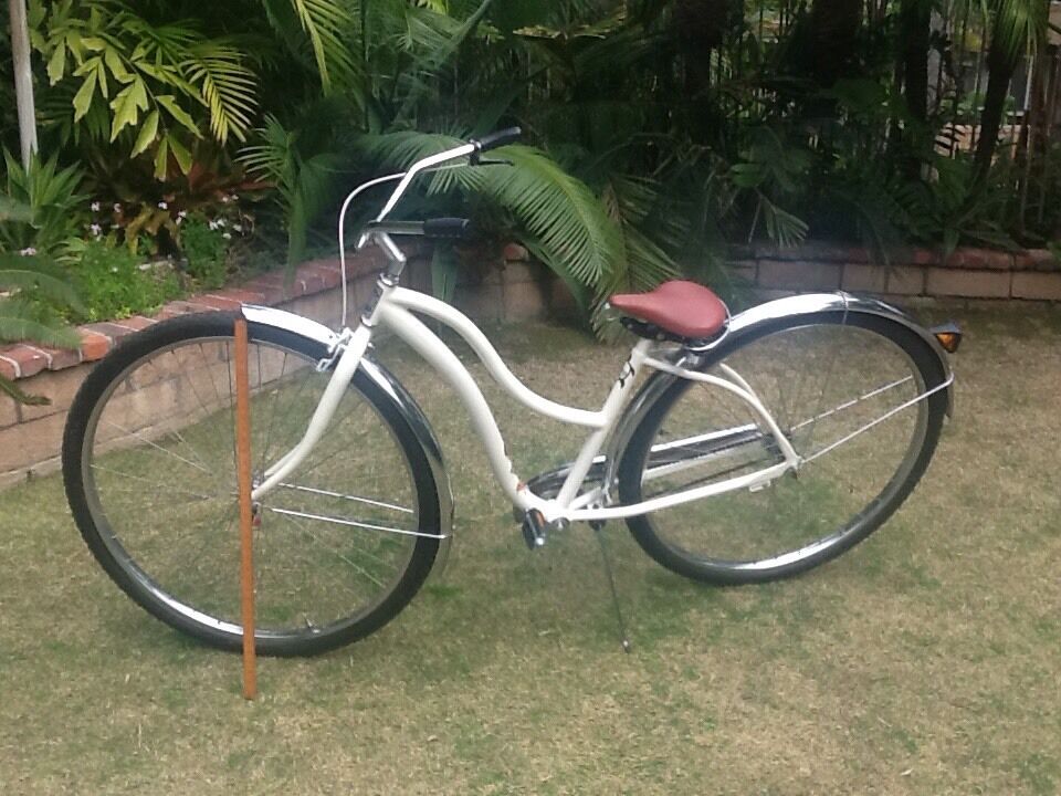 RARE MONSTER CRUISER BICYCLE WITH ALL THE DELUXE EXTRAS, PERF COND. ORIG. OWNER - Fresh Stock Dated January 2026
