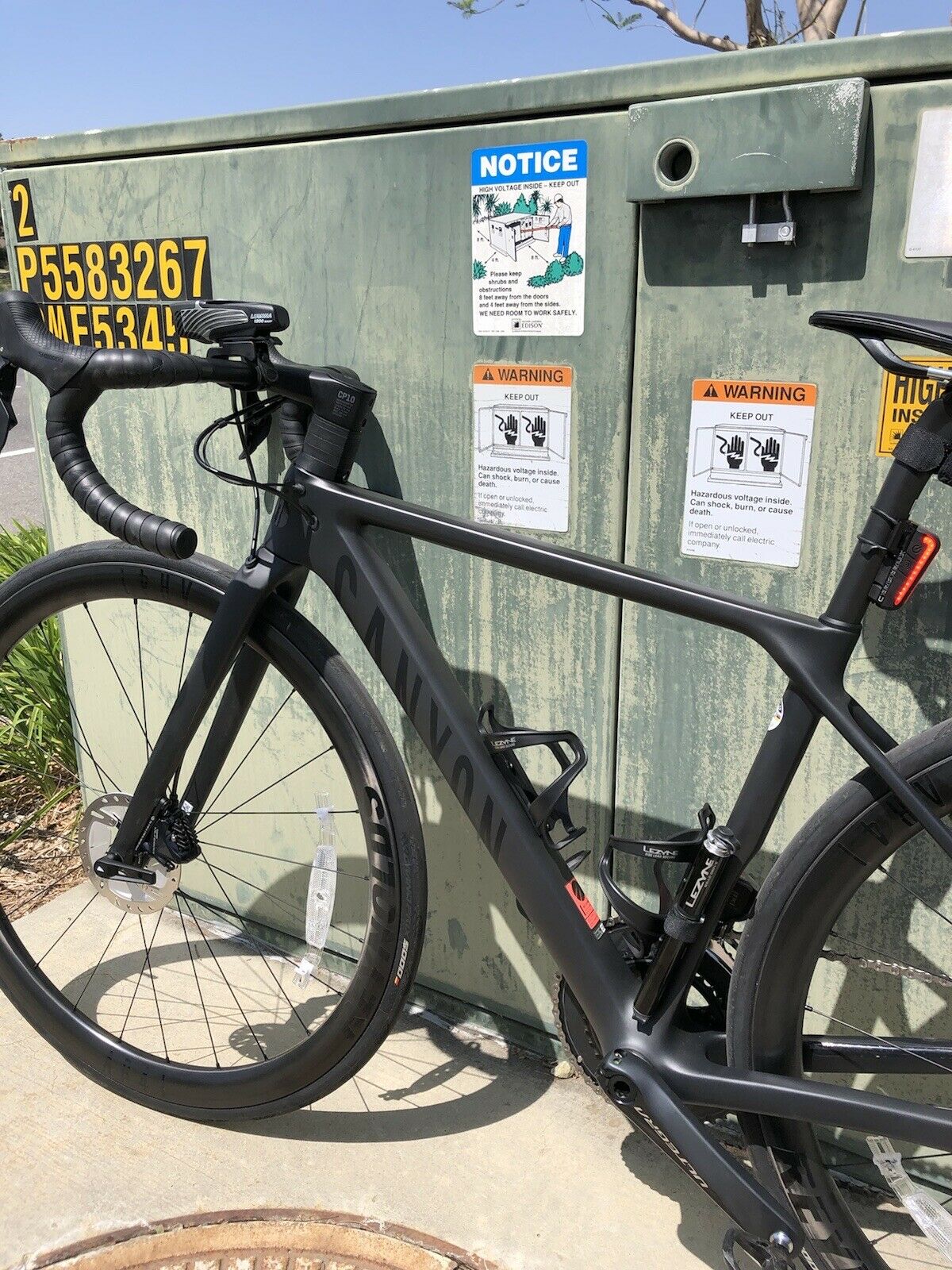 Canyon Ultimate CF SL 2XS - Fresh Stock Dated December 2025