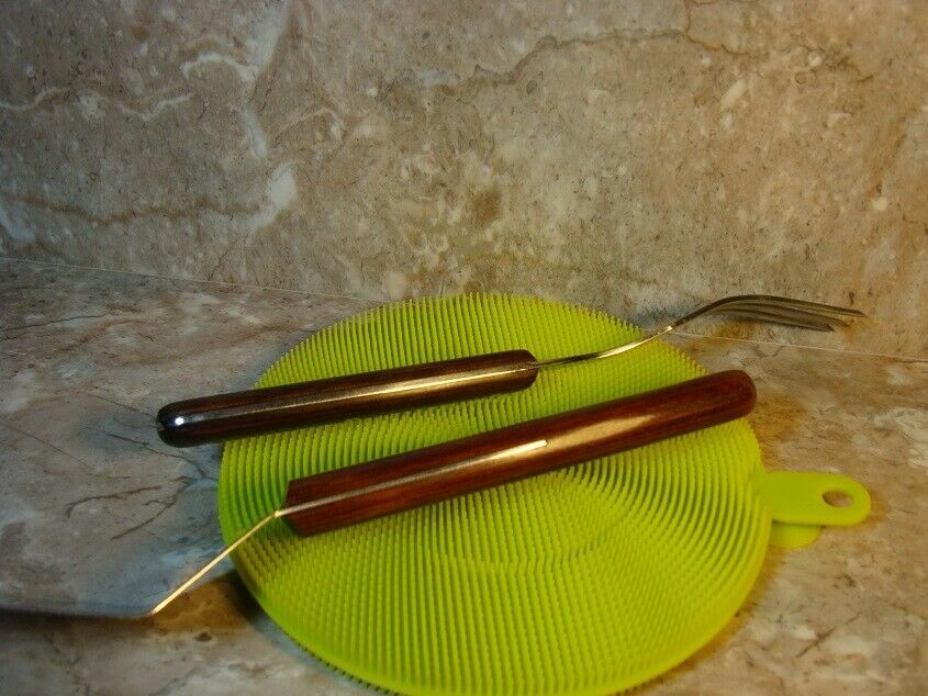 Case XX turner / spatula P227- 4 and fork P325 Great shape. NR .00 shipping - Fresh Stock Dated January 2026