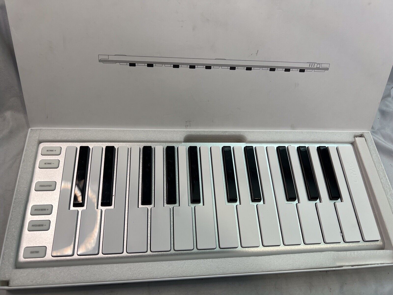 CME Xkey Air 25-Key Mobile Keyboard Bluetooth MIDI Controller Silver OPEN BOX - Fresh Stock Dated December 2025
