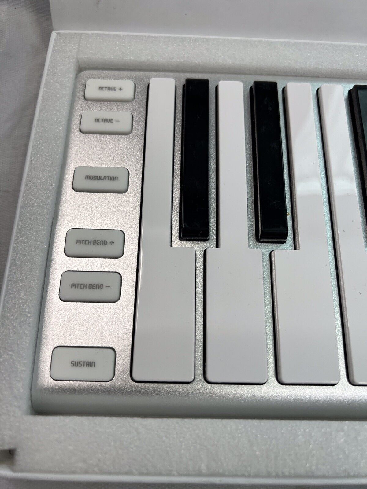 CME Xkey Air 25-Key Mobile Keyboard Bluetooth MIDI Controller Silver OPEN BOX - Fresh Stock Dated December 2025
