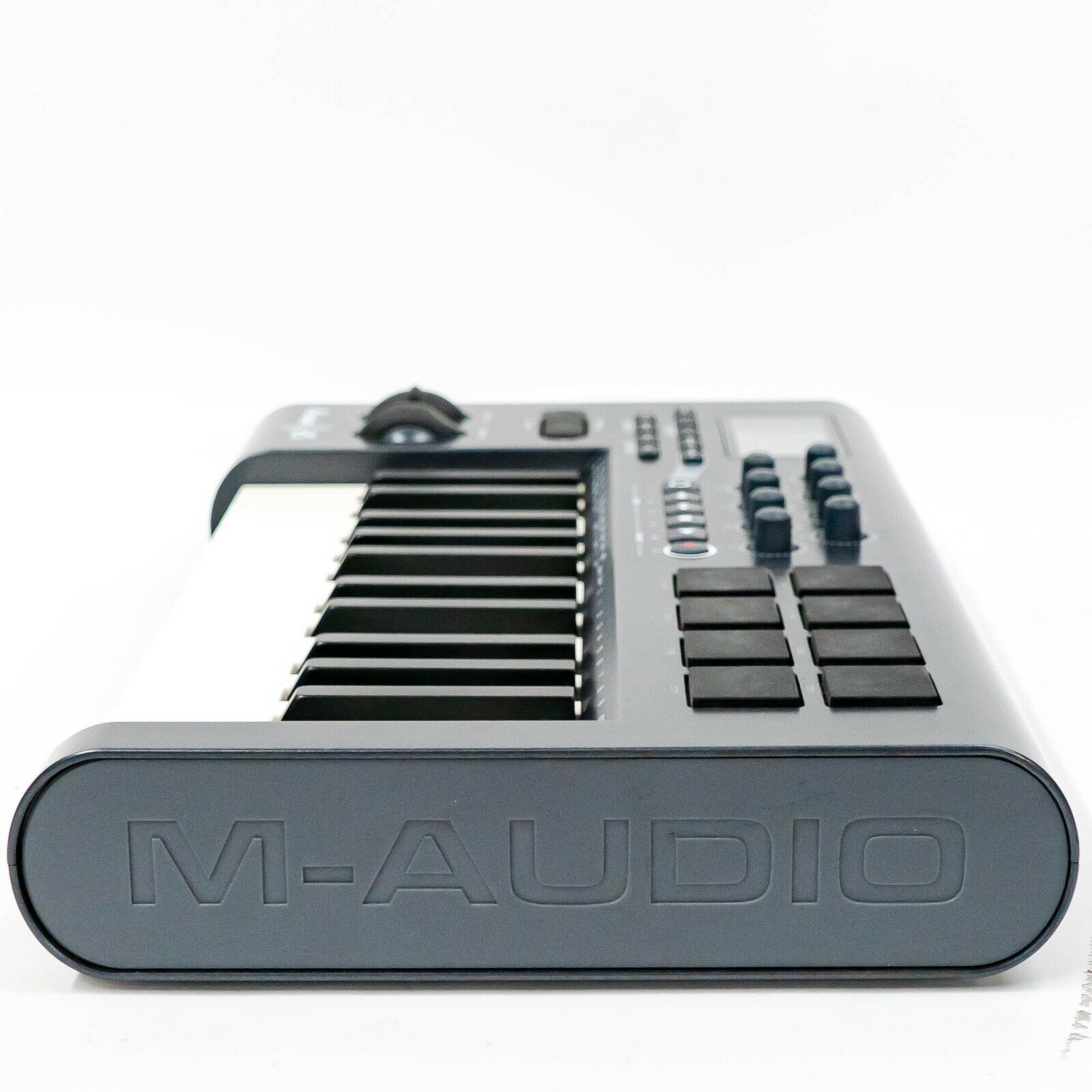 M-Audio Axiom 25 - 25-key USB MIDI Keyboard Controller with Semi-weighted Action - Fresh Stock Dated December 2025
