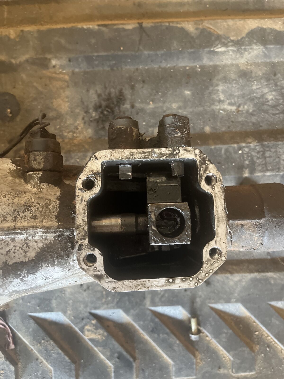 Manual Transmission 5 Speed Fits 87-93 MAZDA B-2200 Truck MT 58497b - Fresh Stock Dated December 2025