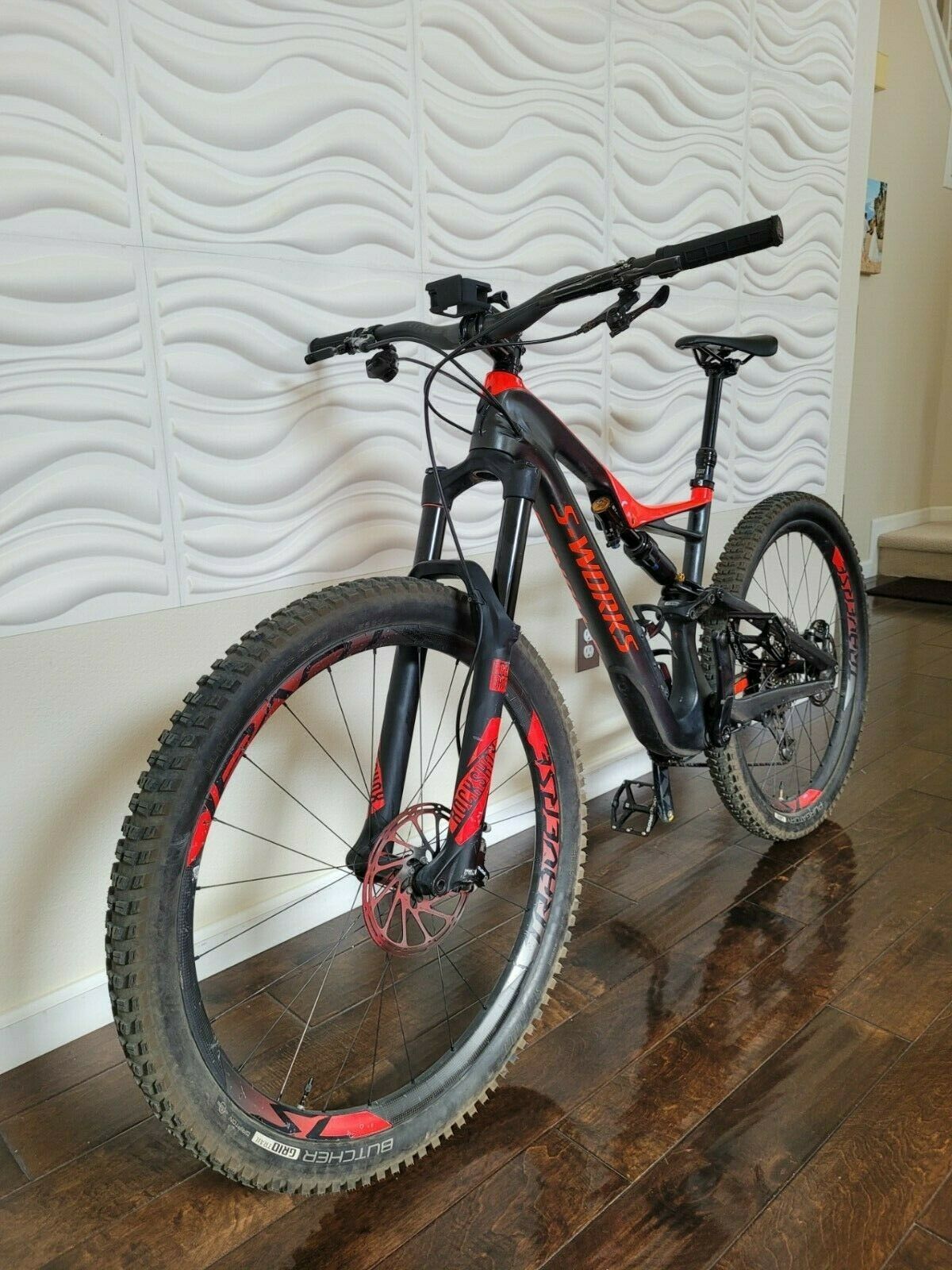 2017 Specialized S-works Stumpjumper fsr, 27.5, Size M, Very good - Fresh Stock Dated December 2025