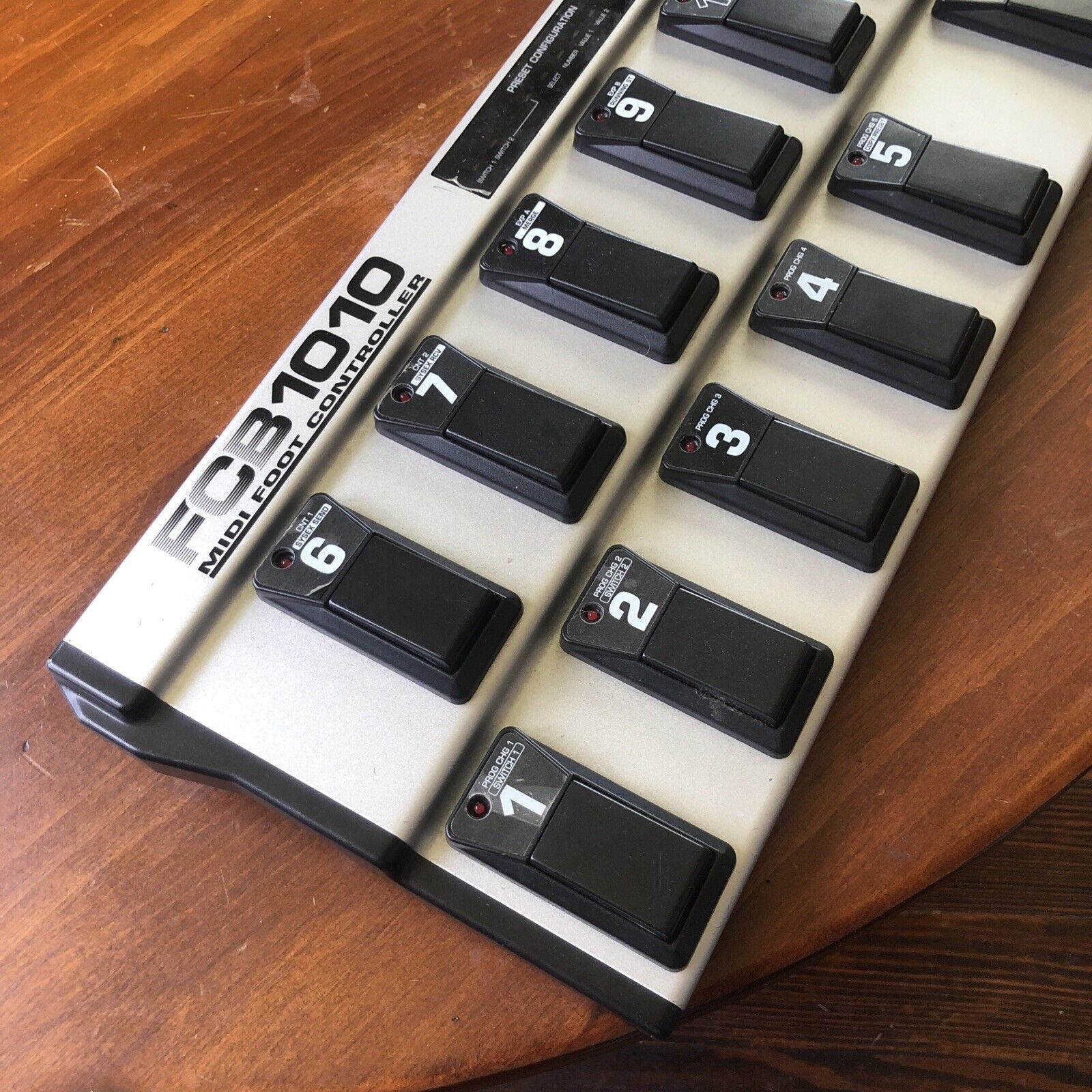 Behringer FCB 1010 MIDI Ultra-Flexible Foot Controller For Parts - Fresh Stock Dated December 2025