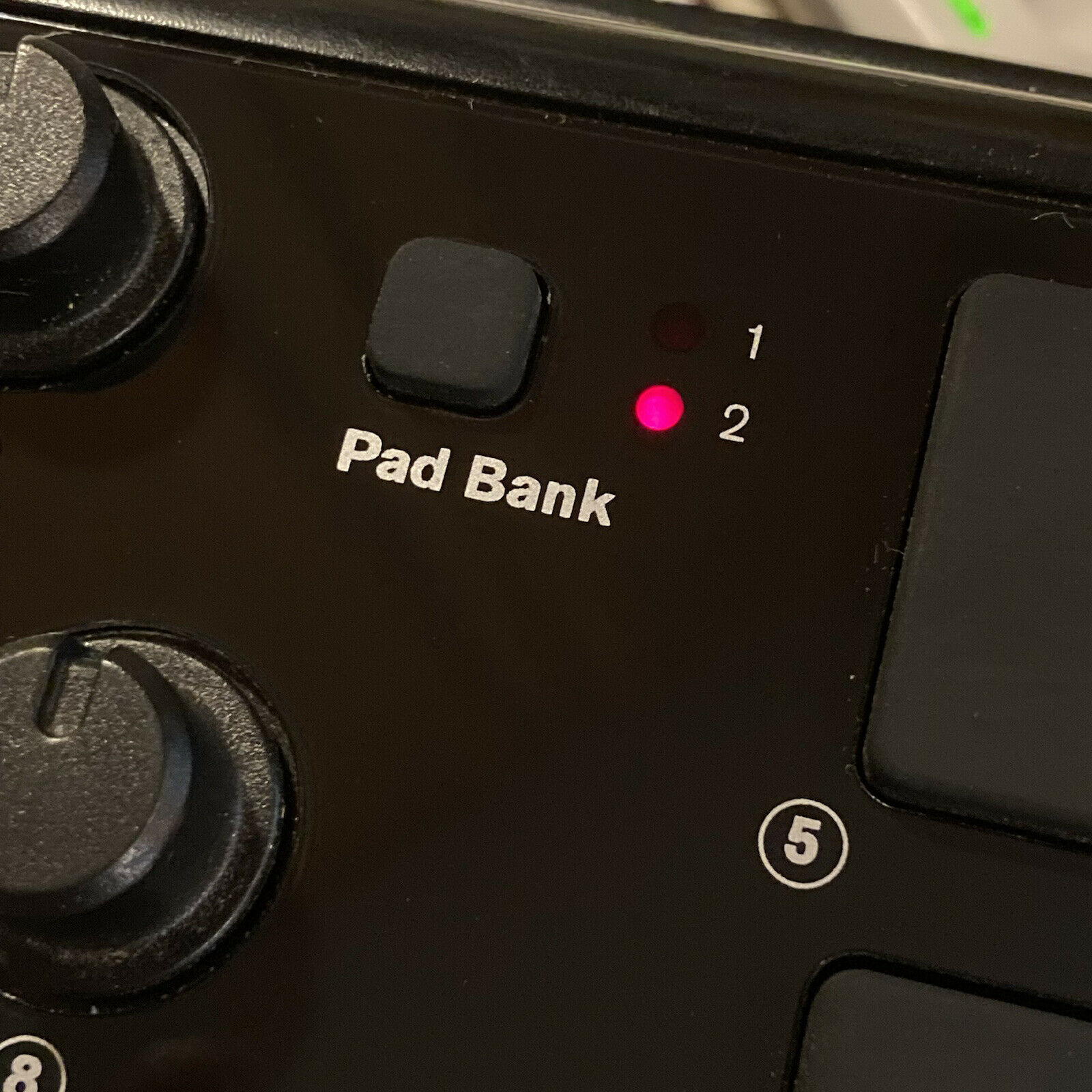 M-Audio Axiom Air Mini 32 32-key Premium Keyboard & Pad Controller - Fresh Stock Dated December 2025