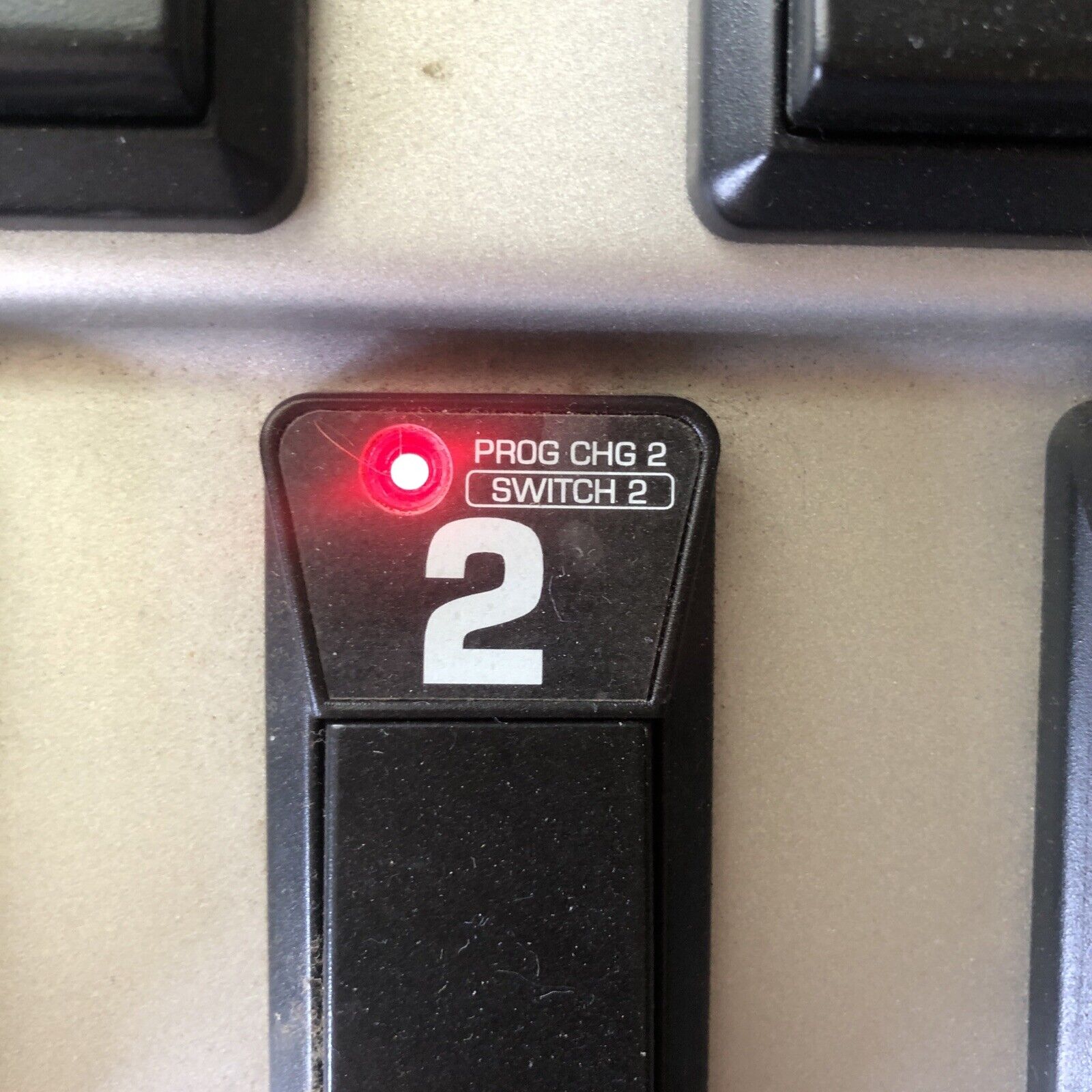 Behringer FCB 1010 MIDI Ultra-Flexible Foot Controller For Parts - Fresh Stock Dated December 2025