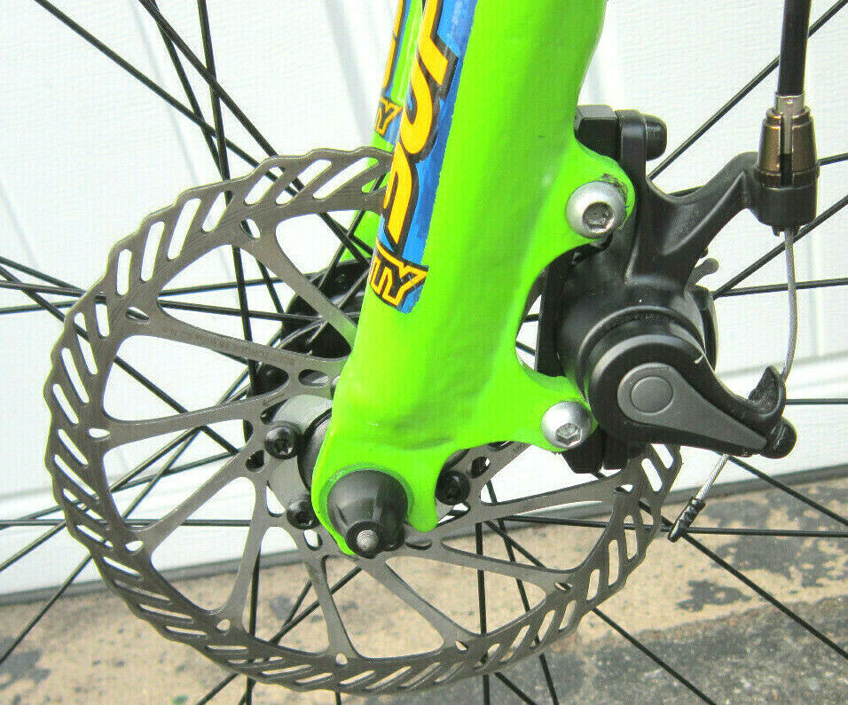 Cannondale Mean Green F900 SI HI - MOD 10 Speed All Mountain Bicycle Free ship - Fresh Stock Dated December 2025