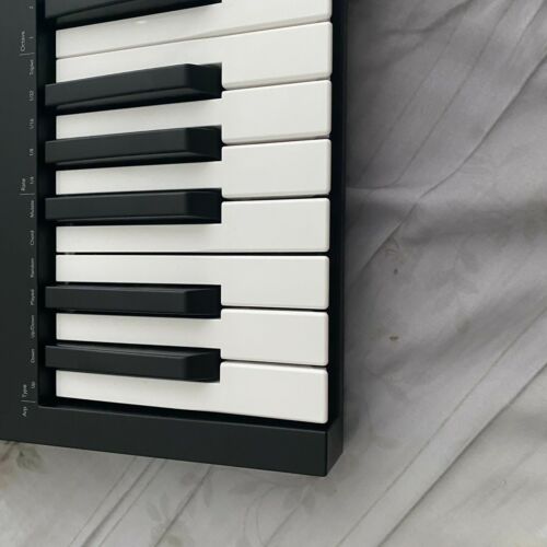 novation launchkey 37 mk3 - Fresh Stock Dated December 2025