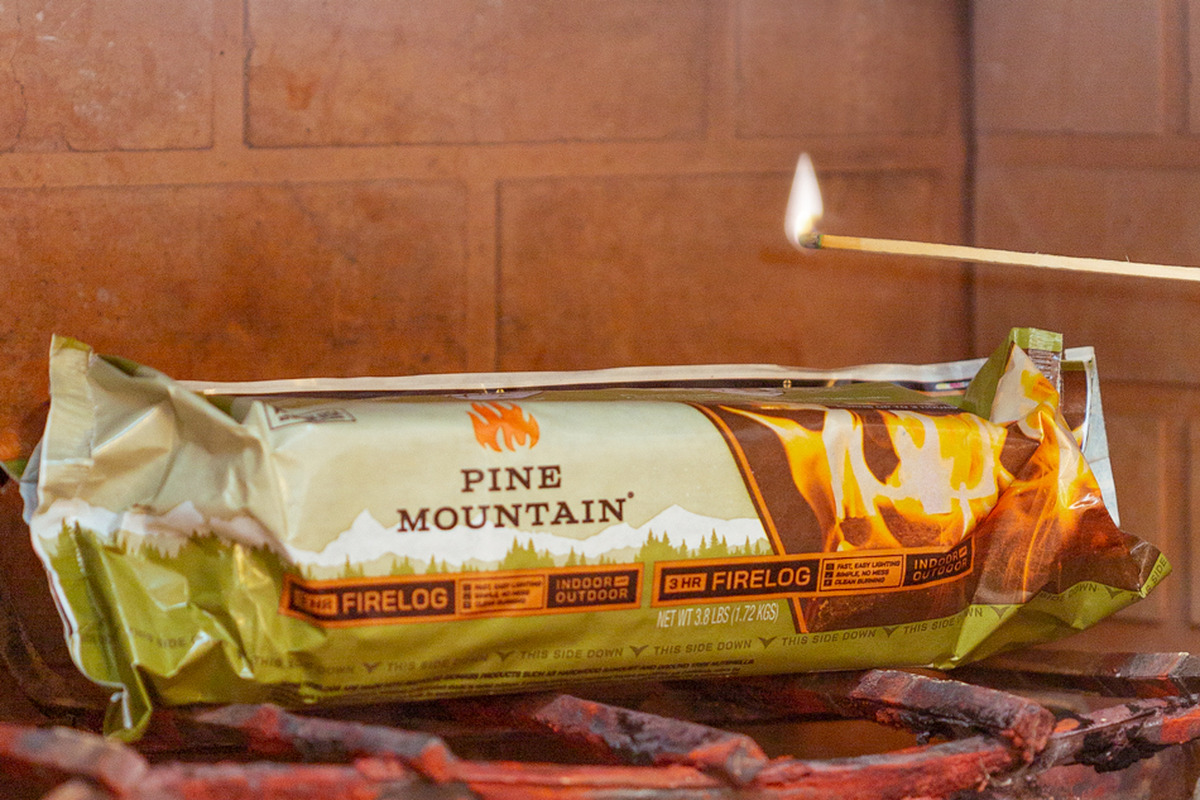 Pine Mountain Traditional 3-Hour Firelog, 6 Pack - Fresh Stock Dated January 2026