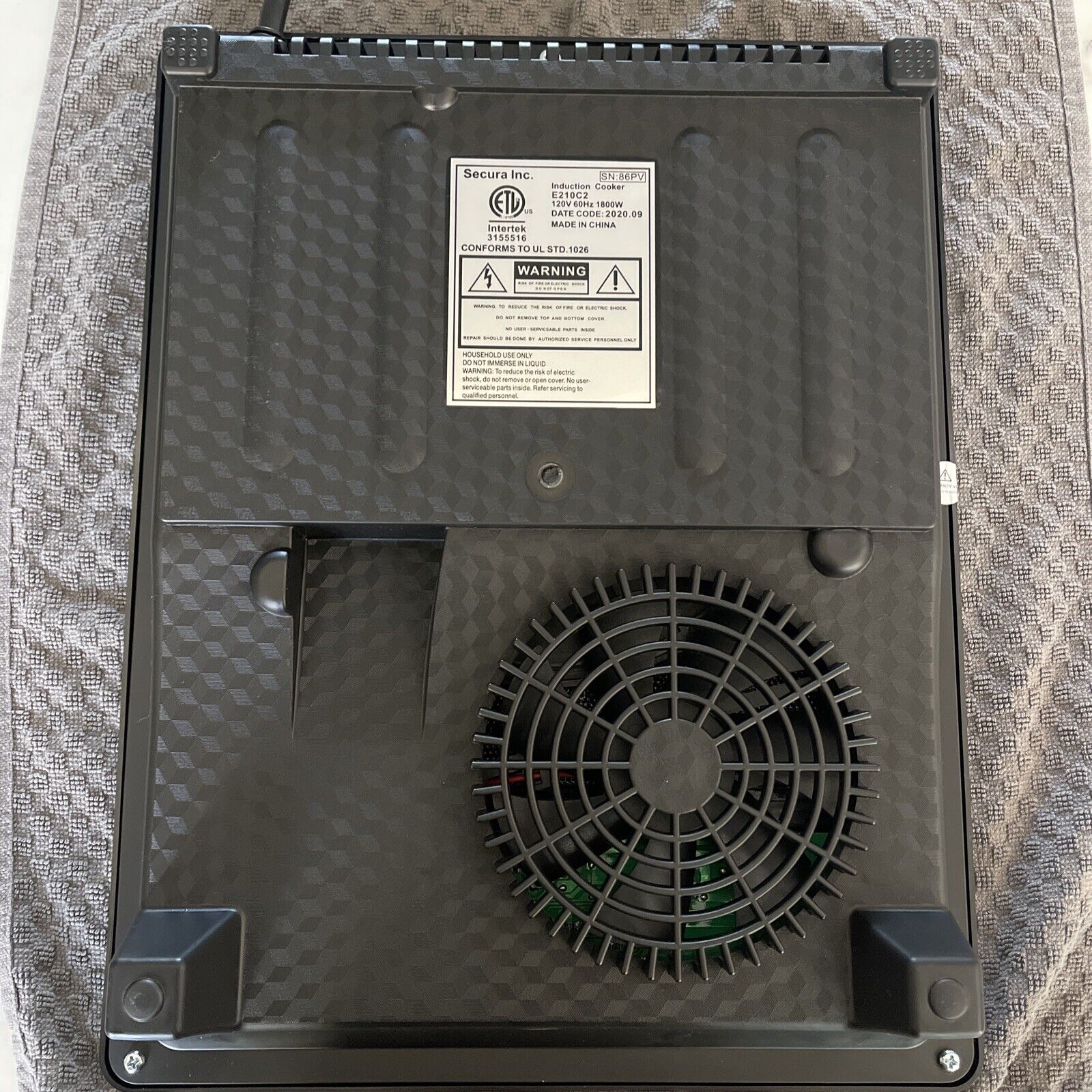 Duxtop 1800W Portable Induction Cooktop Countertop Burner, Model e210c2 - Fresh Stock Dated February 2026