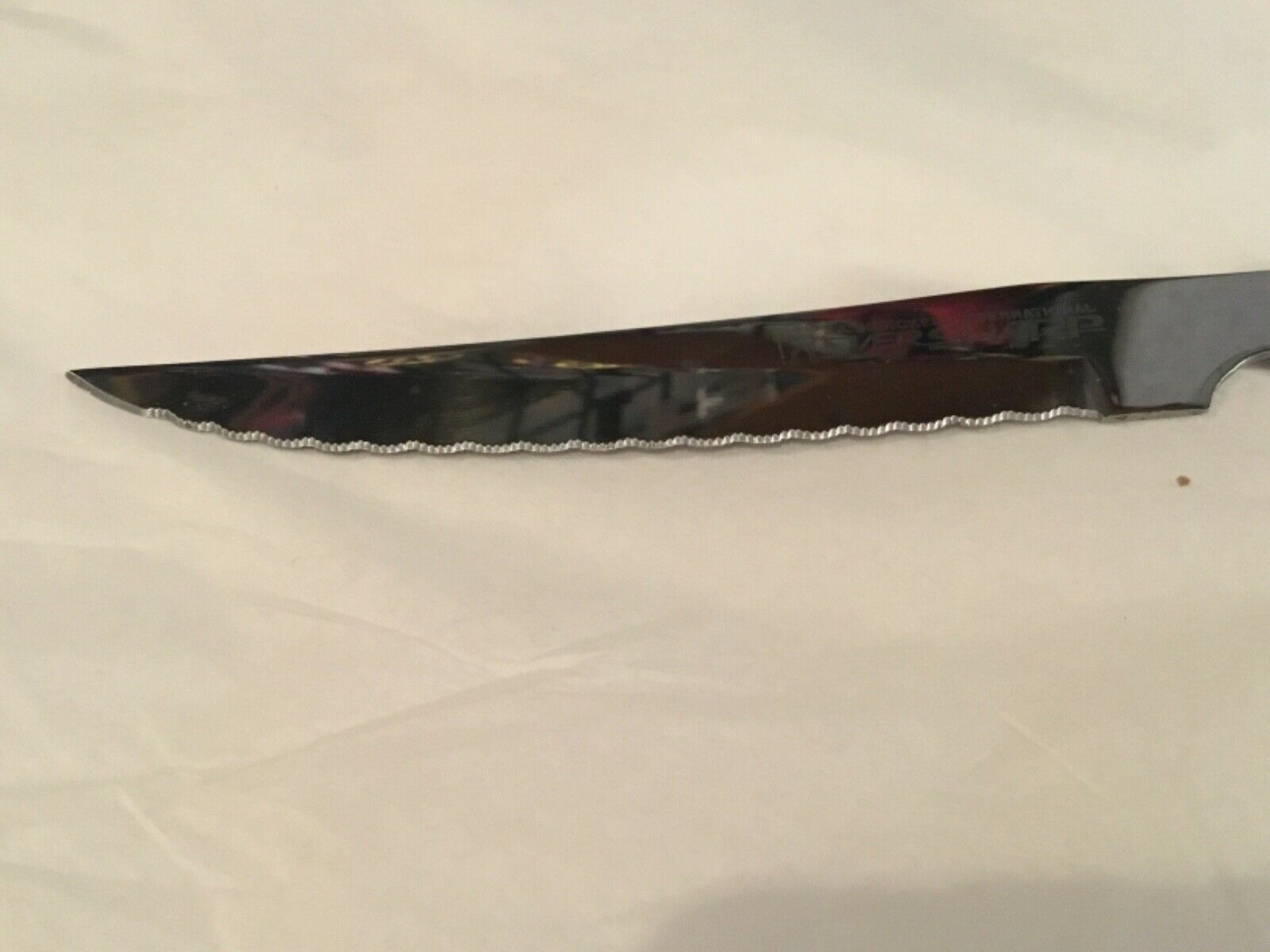 SET OF (8) AUTHENTIC ZWILLING HENCKELS FRIDOUR NO STAIN O2 STEAK KNIFES NO RES - Fresh Stock Dated January 2026