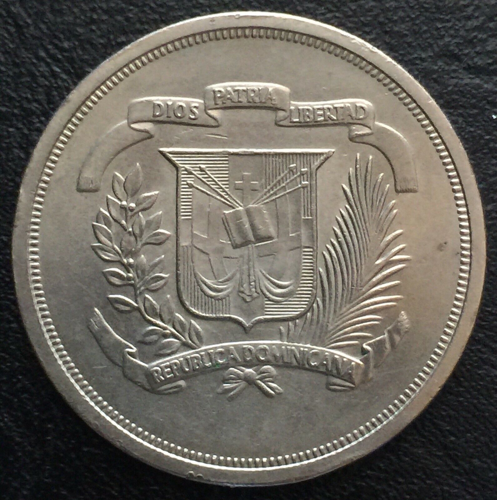 Dominican Republic 1978 1 Peso Juan Pablo Duarte Philadelphia Mint - Fresh Stock Dated December 2025