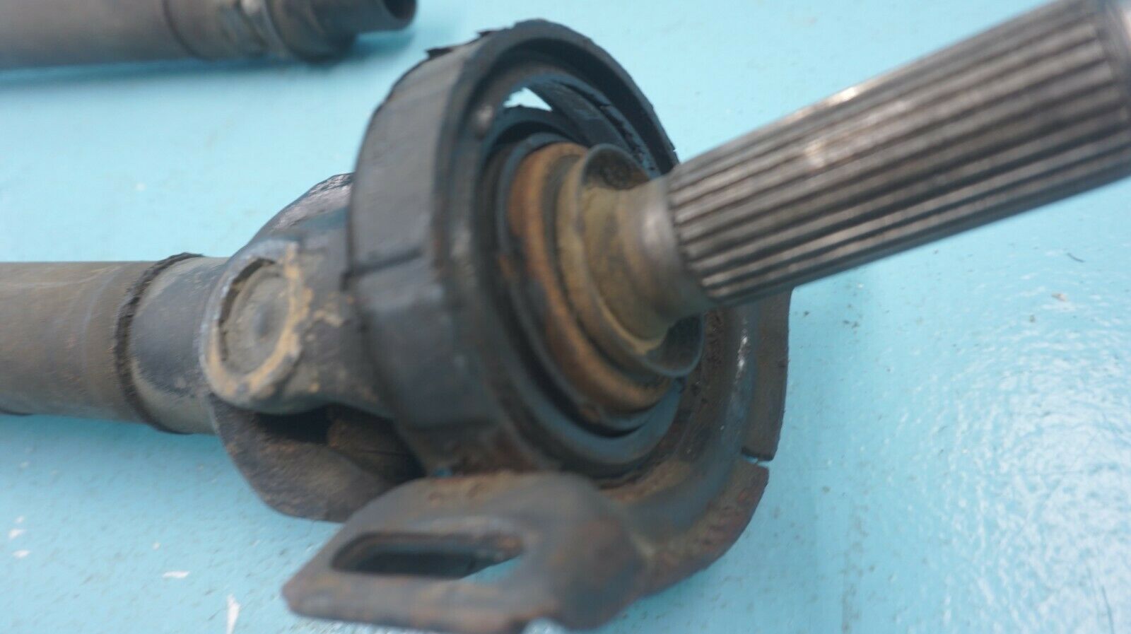 1972 MERCEDES  350SL  R107  V8  3.5L EURO  ,  MANUAL TRANSMISSION DRIVE SHAFT - Fresh Stock Dated December 2025