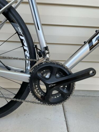 Giant Defy Advanced Carbon Road Bike,size M/L.105 2x11 gears disc brakes. - Fresh Stock Dated December 2025